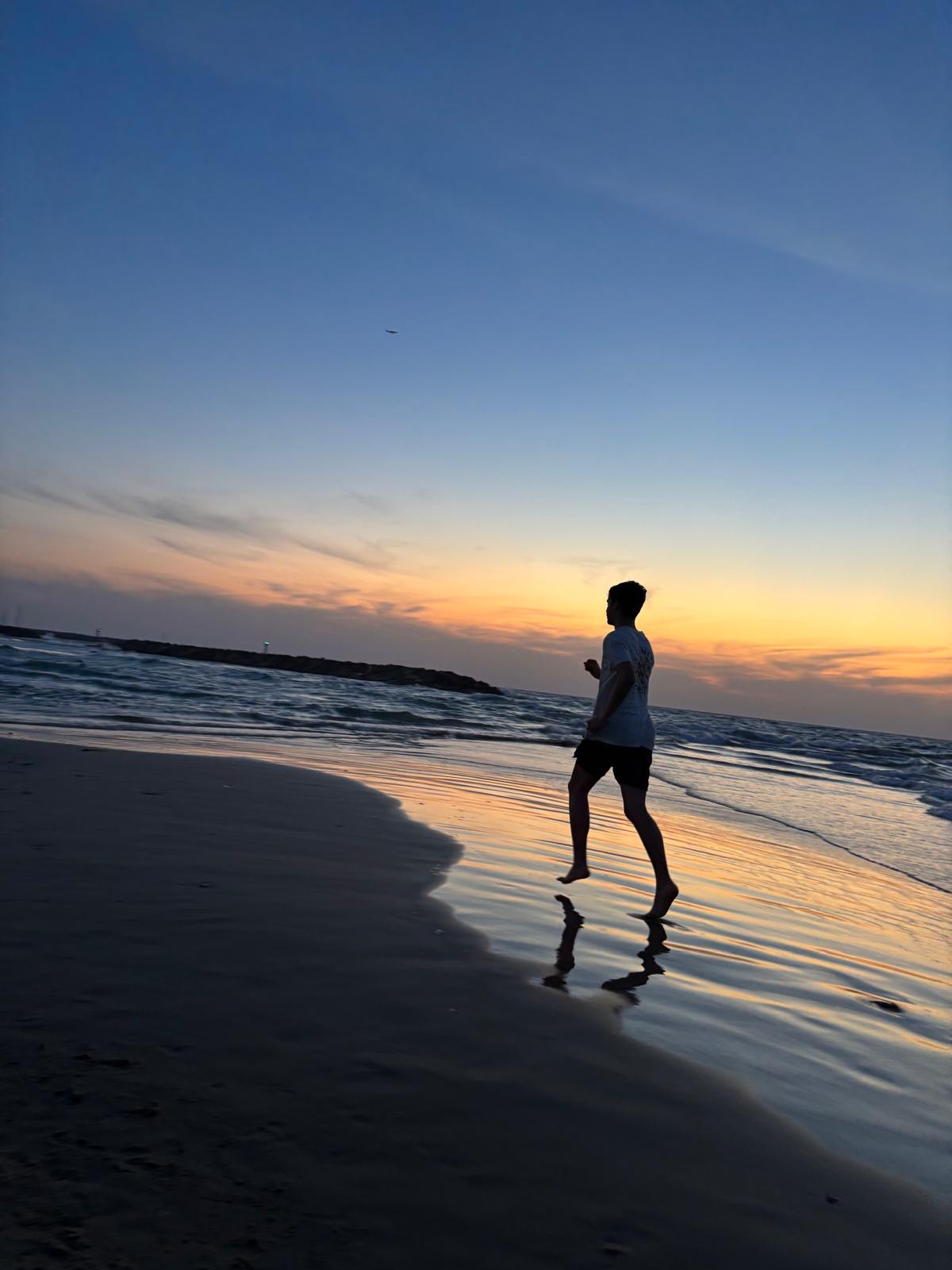 רועי גוט - מומחה בניית אתרים מקצועיים לעסקים ומייסד WEBSBUIZ